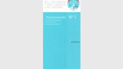 Eine Broschüre mit dem Titel „Patienteninfo Nr. 1“ über pulmonale Hypertonie. Oben befindet sich die Abbildung der Lunge, welches das Logo des Vereins pulmonale hypertonie e.v. darstellt. Darunter befindet sich auf blauem Hintergrund der Titel der Broschüre.